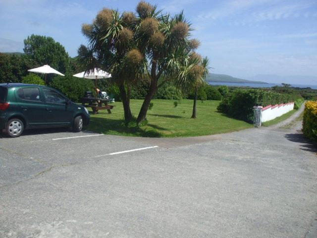 Moriartys Farmhouse Ventry Extérieur photo