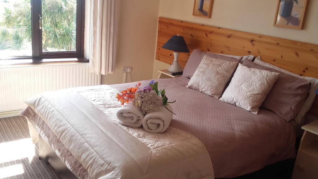 Moriartys Farmhouse Ventry Extérieur photo